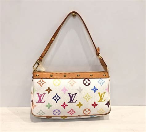 louis vuitton pochette authenticity